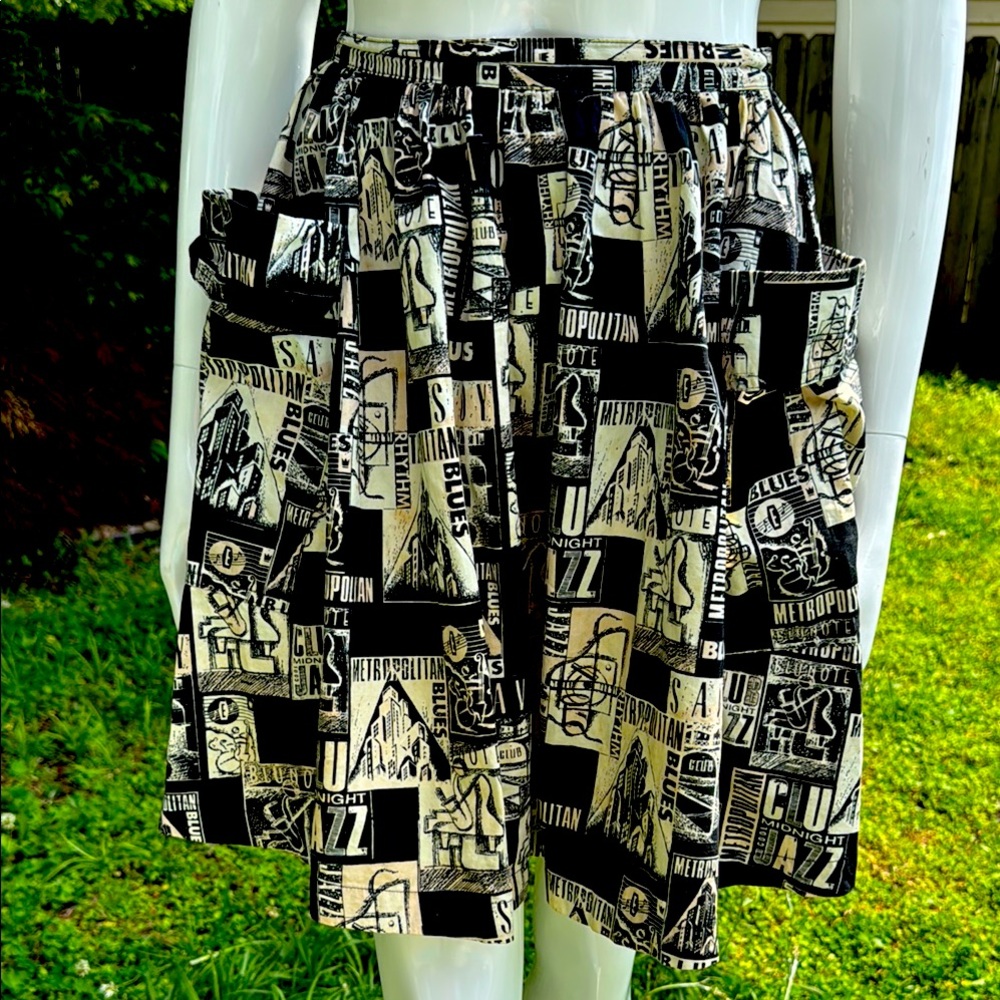 Vintage 90s ESPRIT Black and White Urban Blues and Jazz Metro Graphic Skirt